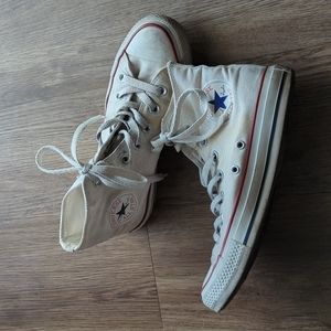 White Converse All Star Women's 7